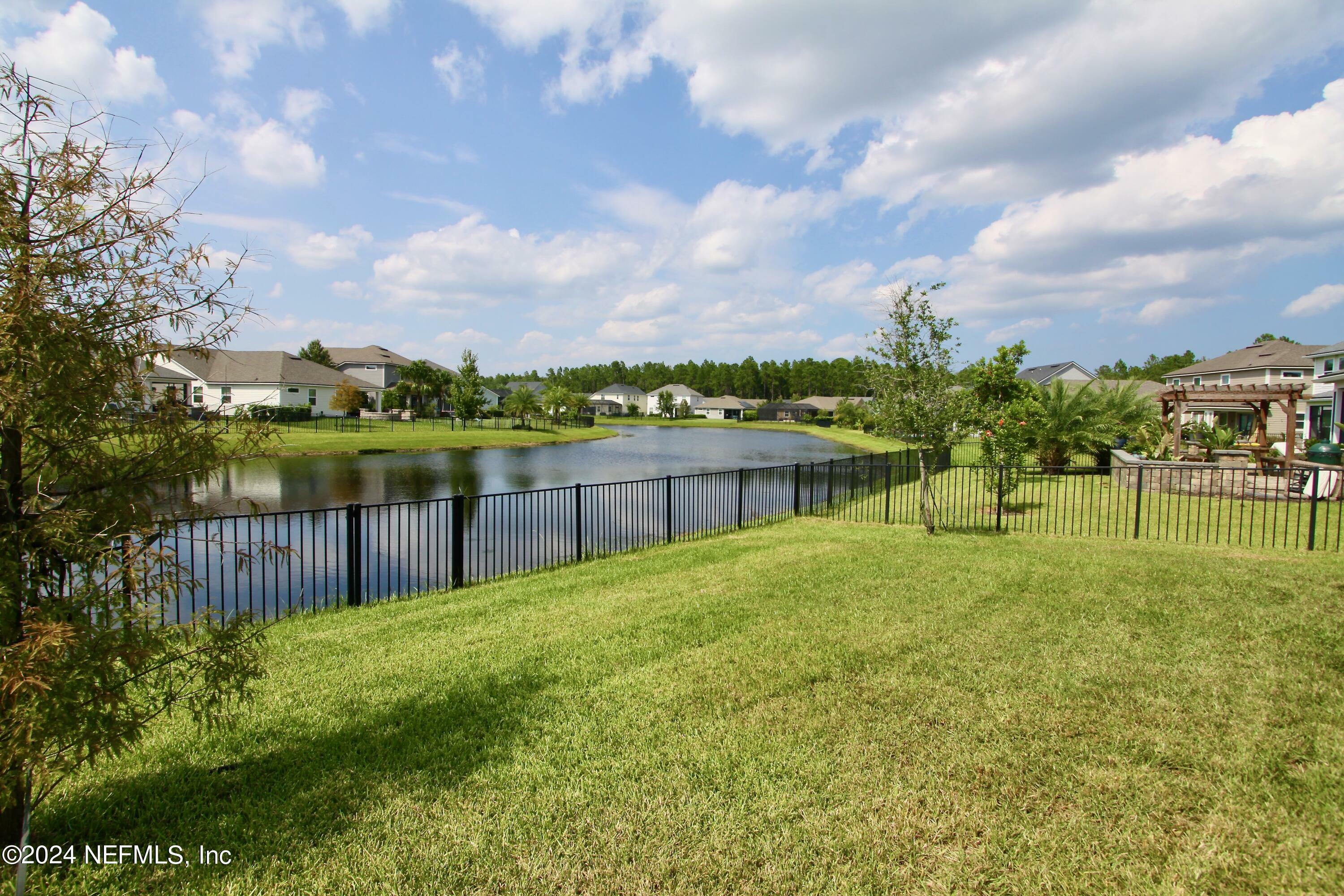 Property Photo:  458 Convex Lane  FL 32095 