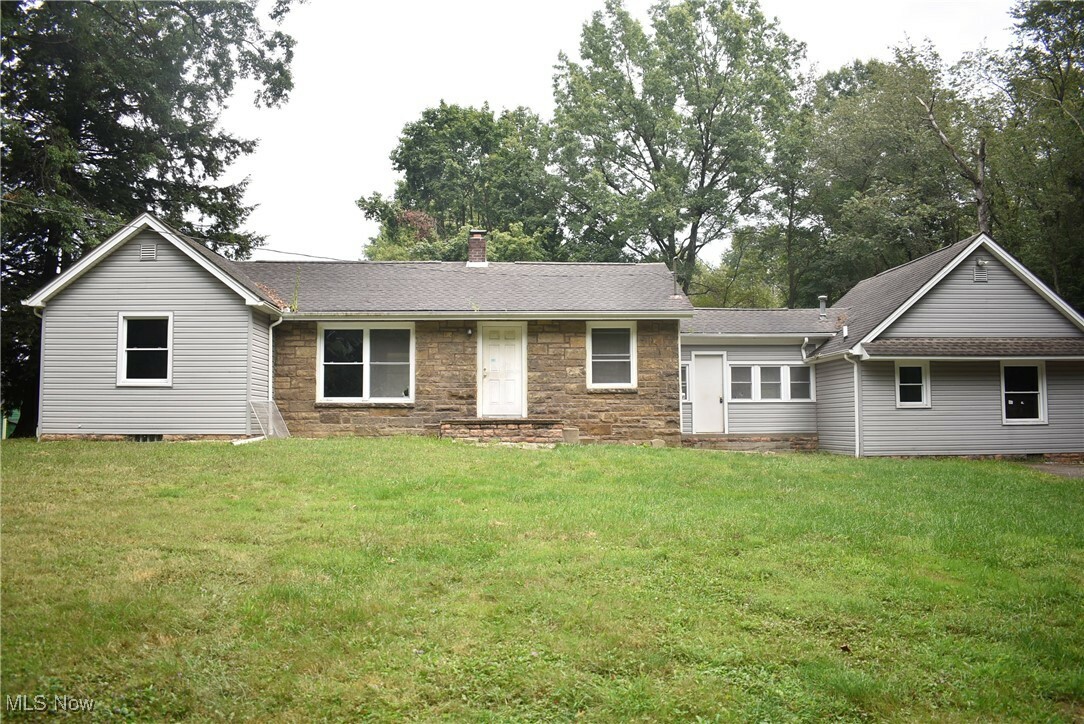 Property Photo:  11 Highland Drive  OH 44425 