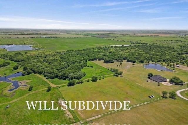 Property Photo:  626 Scoggins Road  TX 76271 