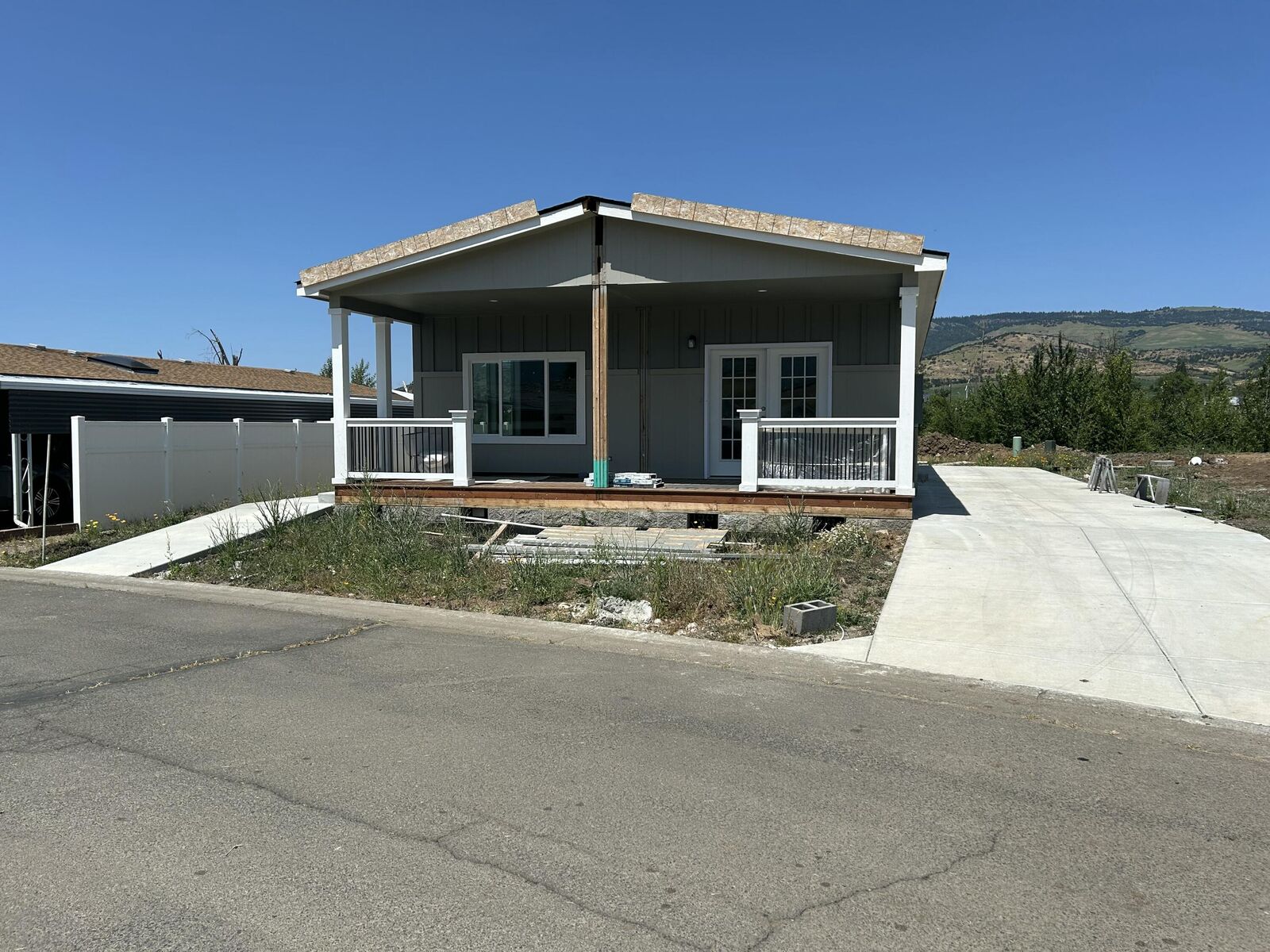 Property Photo:  333 Mountain View Drive 36  OR 97540 