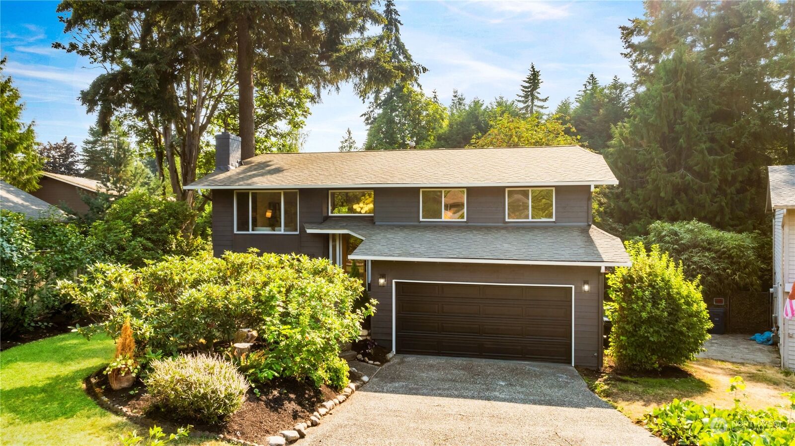 Property Photo: 7919 NE 131st Street WA 98034