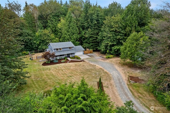Property Photo:  5609 Lemon Road NE  WA 98506 