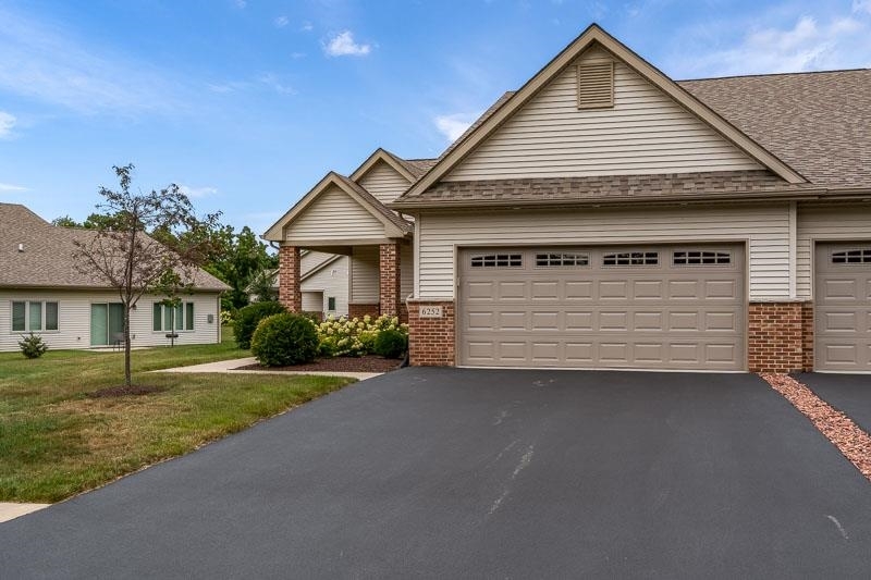 Property Photo:  6252 White Berry Lane  IL 61111 