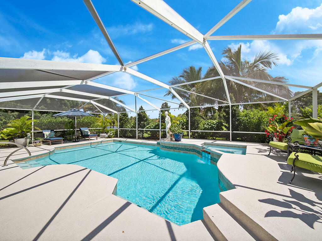 Property Photo:  5232 SW Bimini Circle N  FL 34990 