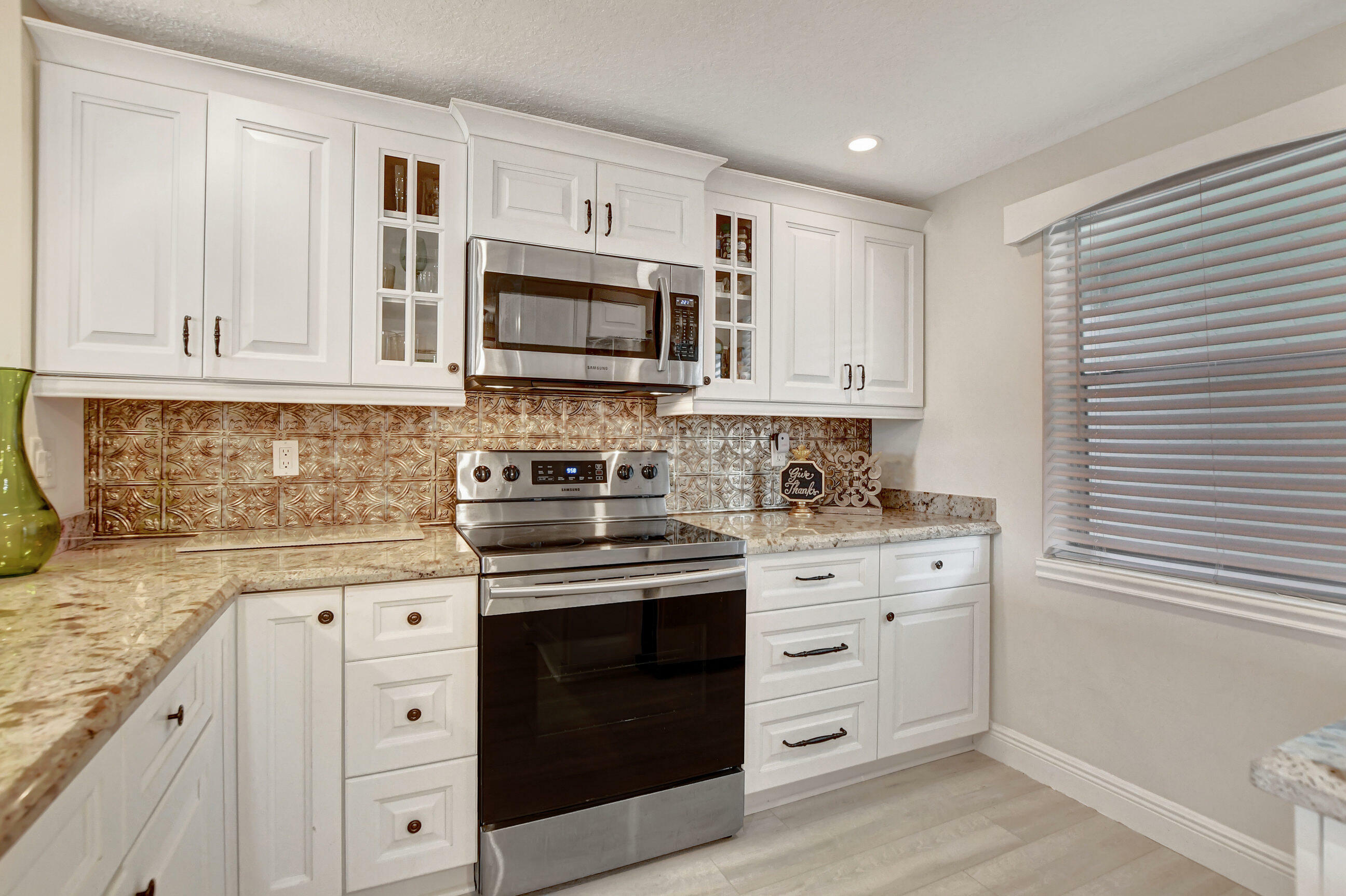 Property Photo: 9810 Marina Boulevard 1120 FL 33428