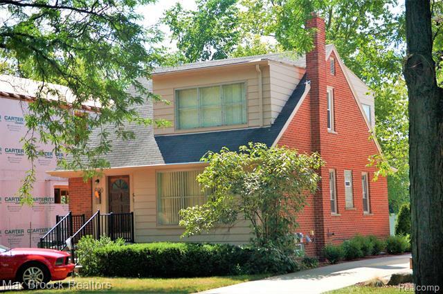 Property Photo:  690 E Lincoln Street  MI 48009 