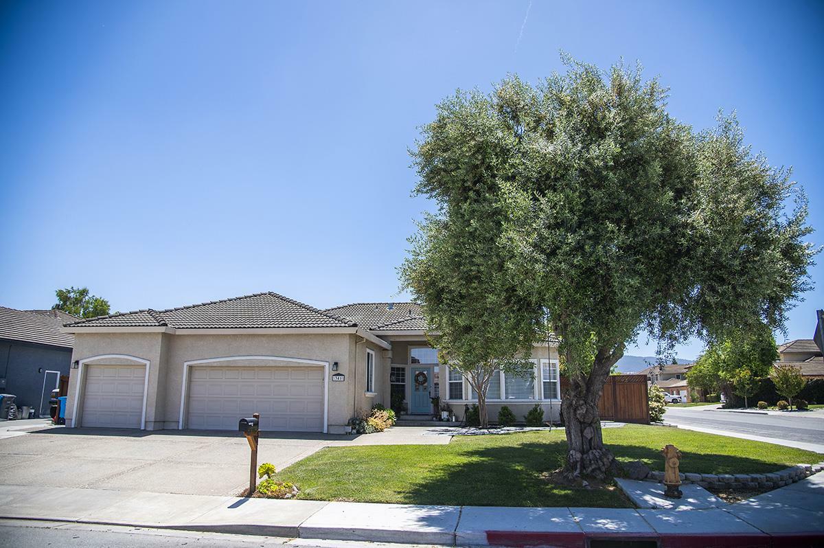 341 Eastview Court  Hollister CA 95023 photo