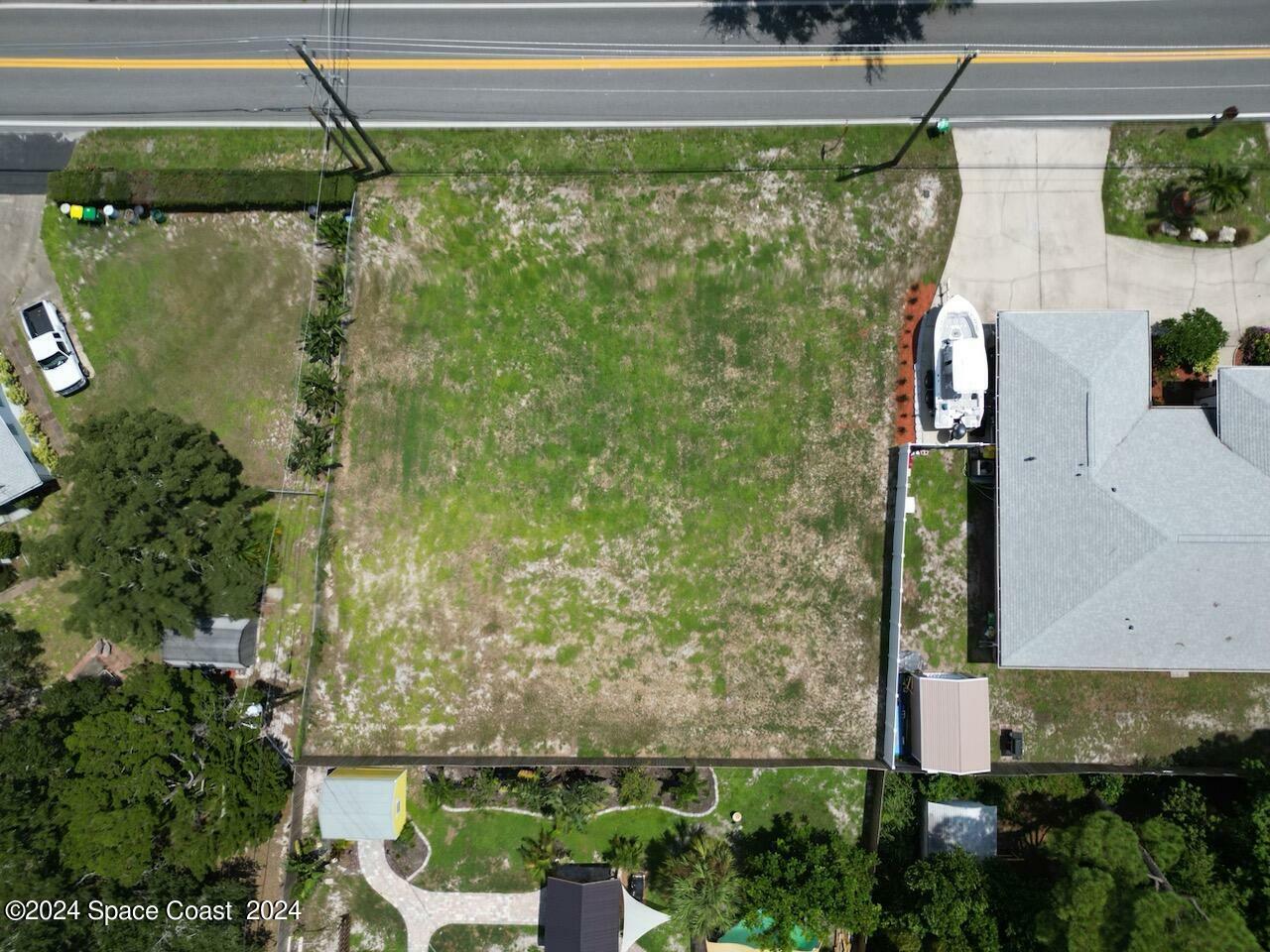 Property Photo:  1125 Newfound Harbor Drive  FL 32953 