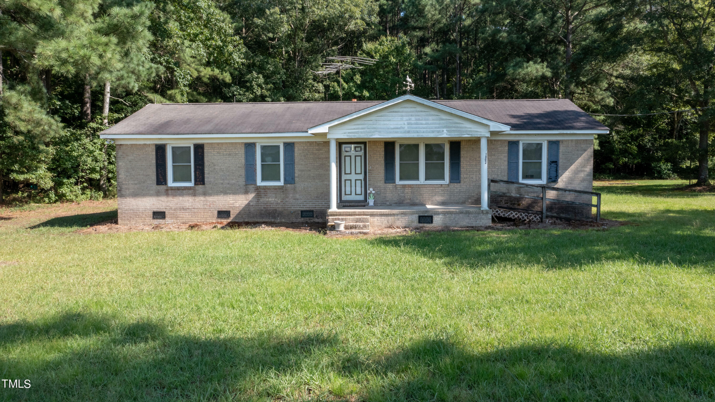 Property Photo:  1802 Willis Hare Road  NC 27862 