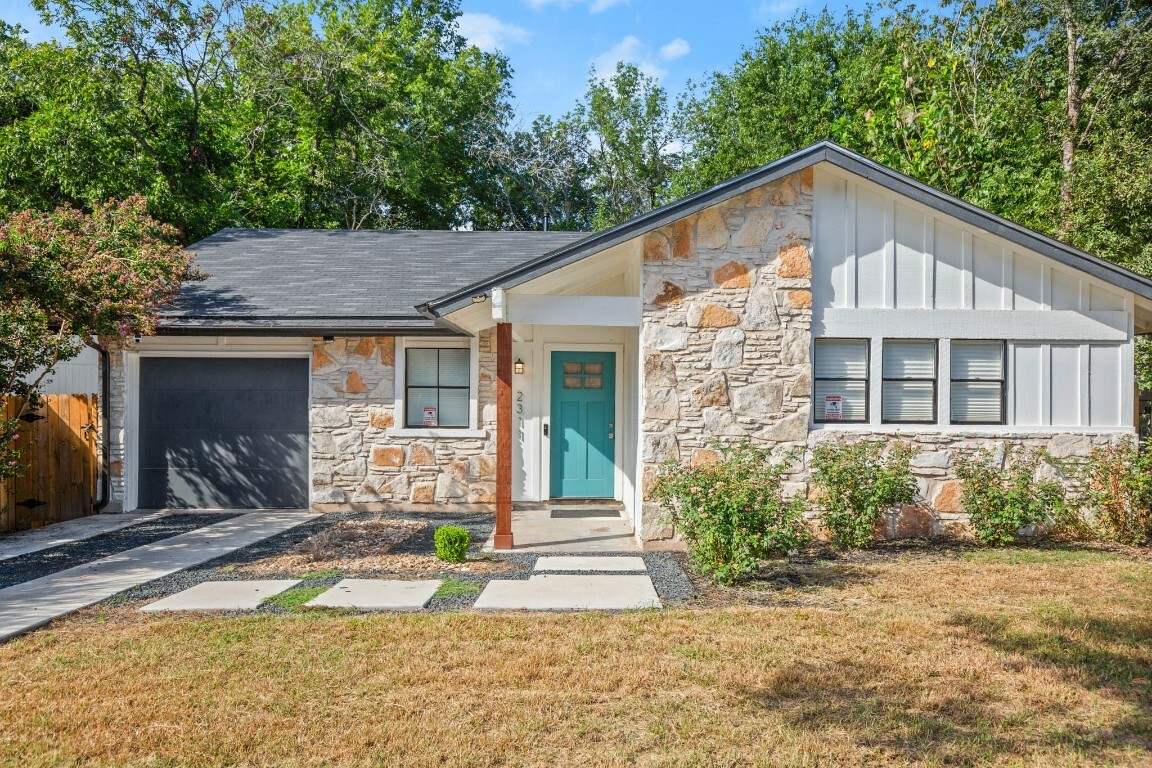 Property Photo:  2311 Bendridge Trail  TX 78744 