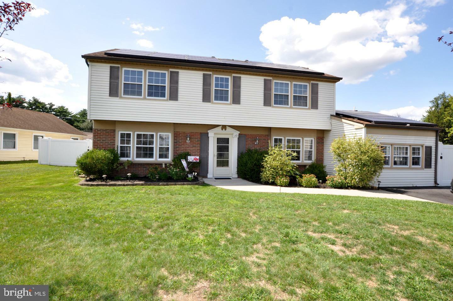 Property Photo:  27 Meribrook Circle  NJ 08046 