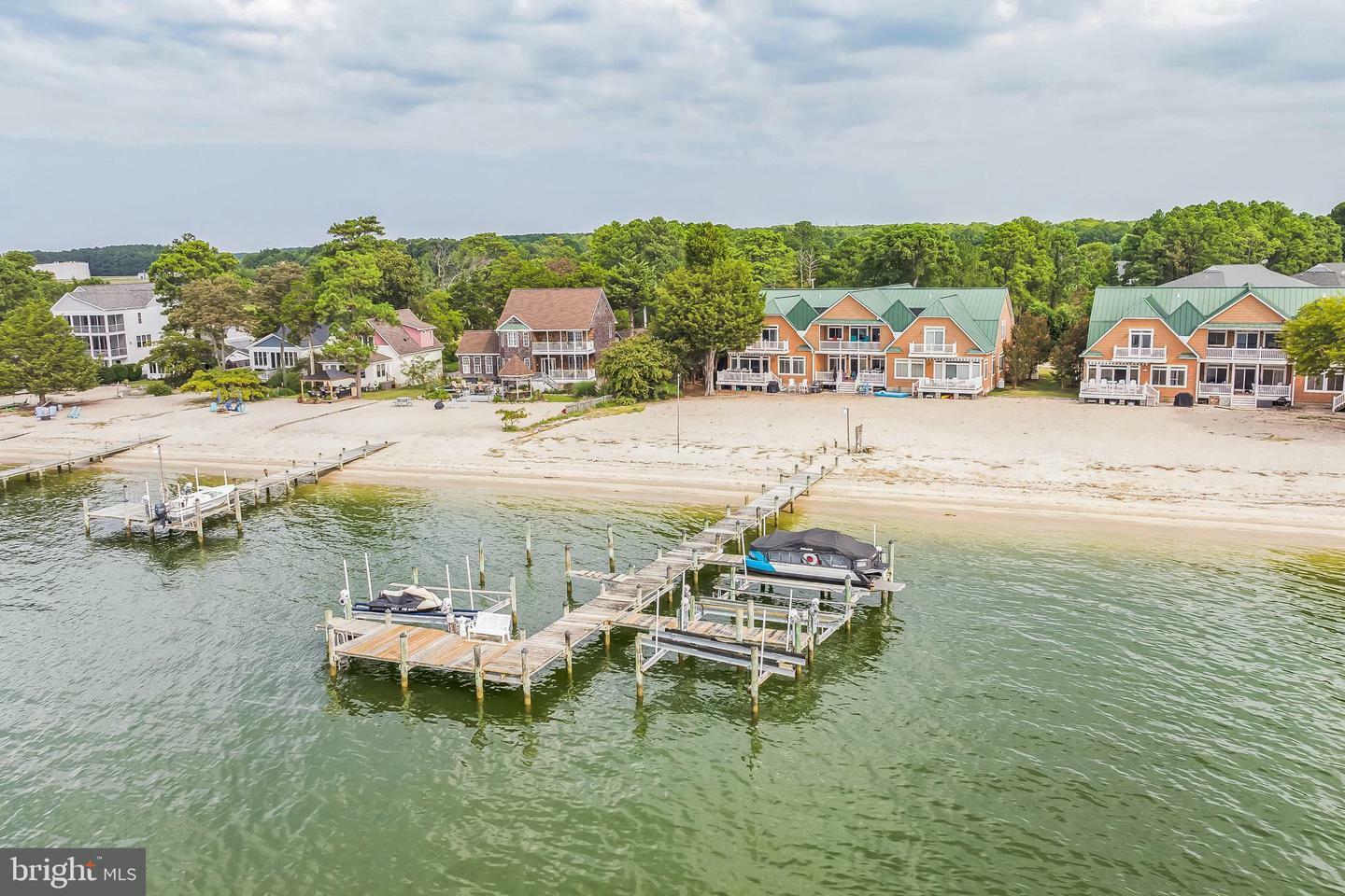 Property Photo: 17285 Oakwood Lodge Lane 1 MD 20674