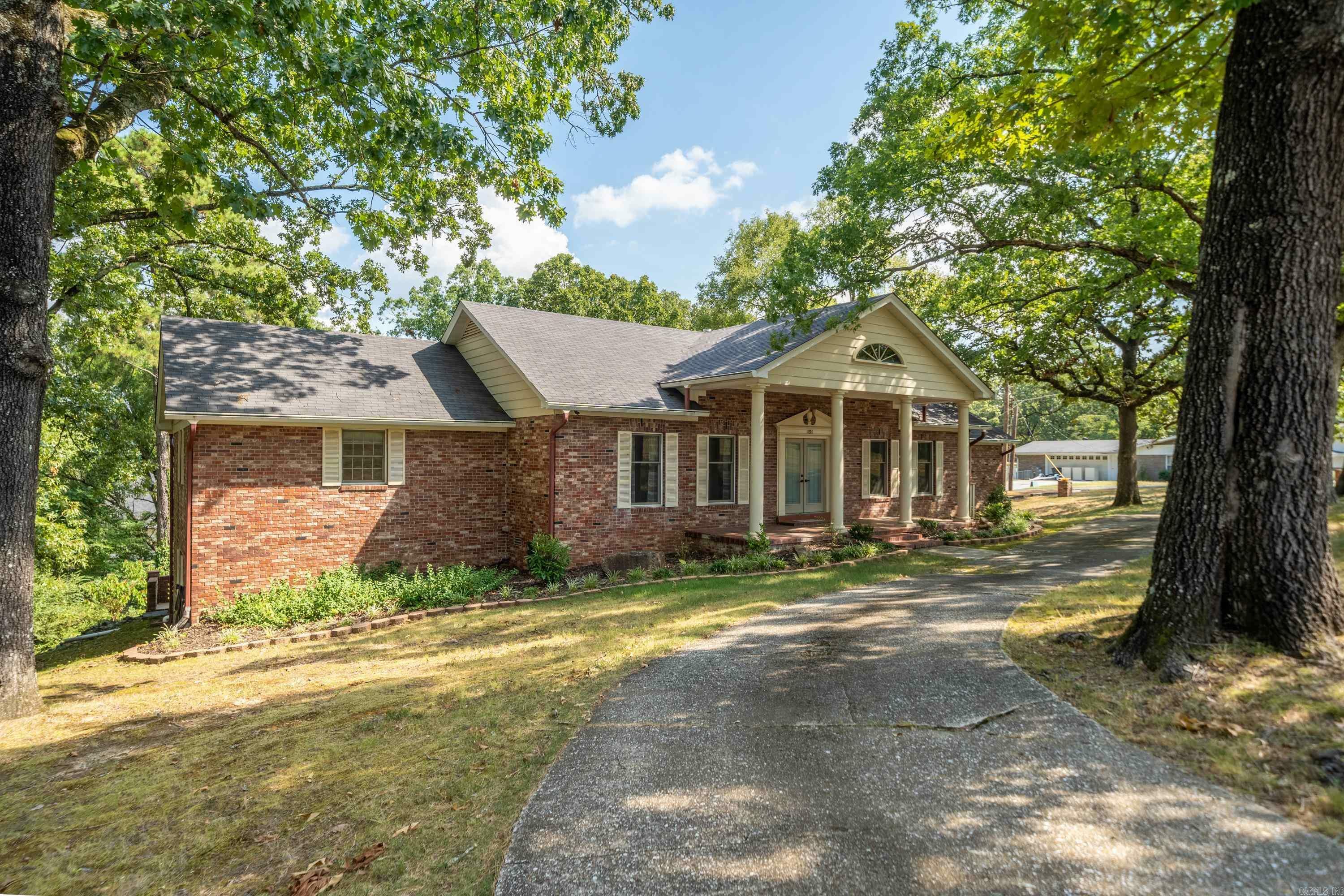 Property Photo:  191 Taylor Place  AR 71901 