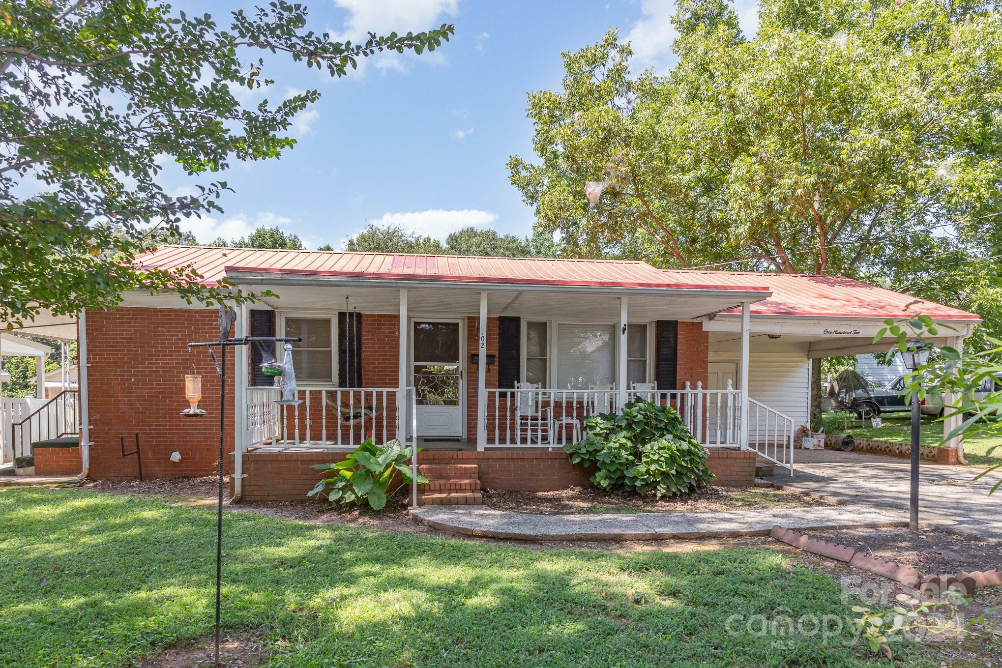 Property Photo:  102 Bell Street  NC 28120 