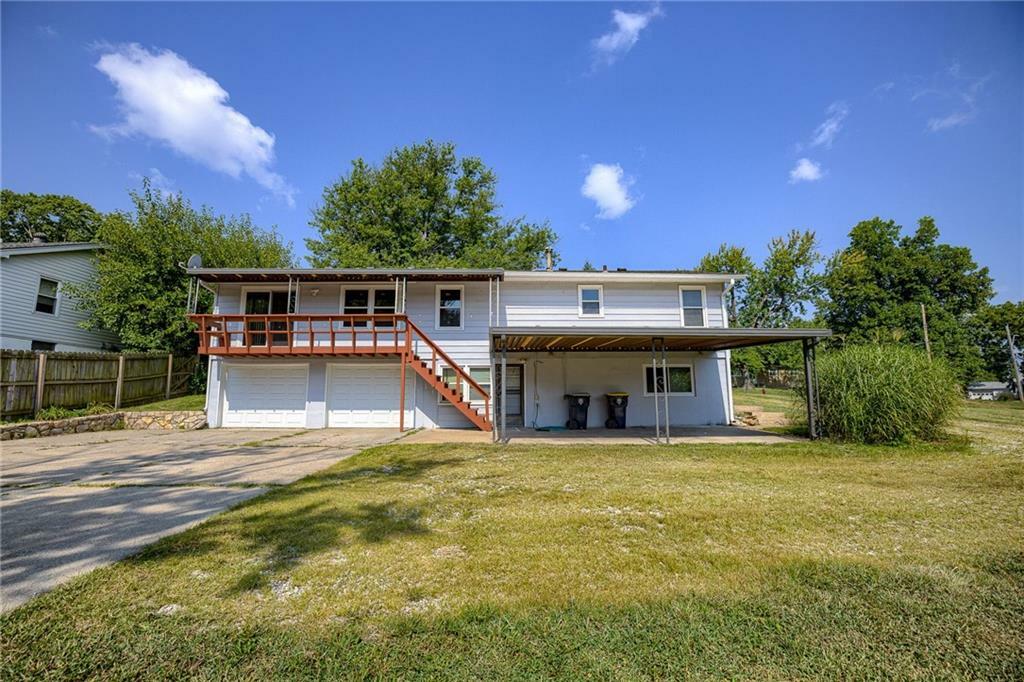 Property Photo:  5519 Meadowbrook Road NE  MO 64119 