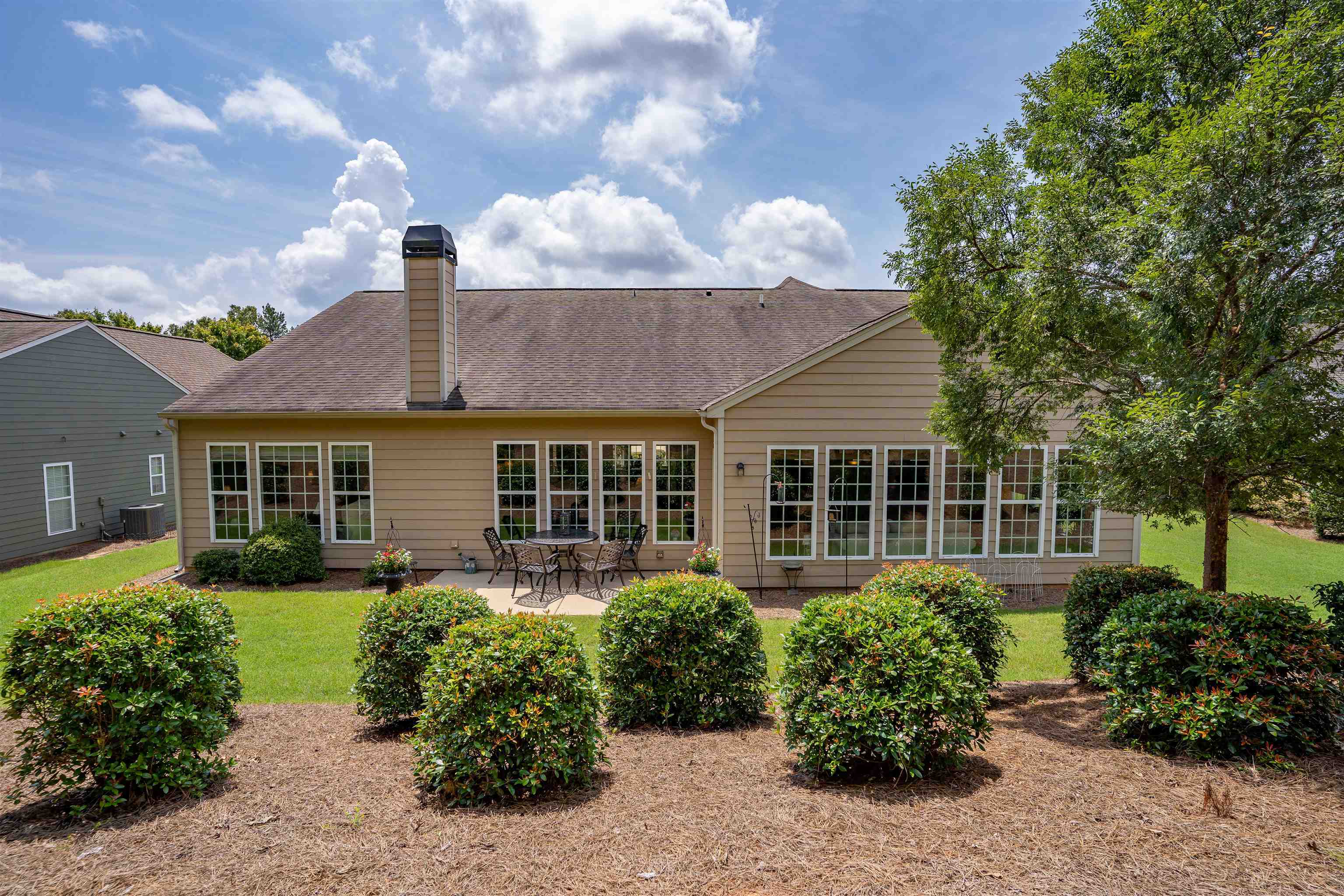 Property Photo:  1131 Water Front Road  GA 30642 