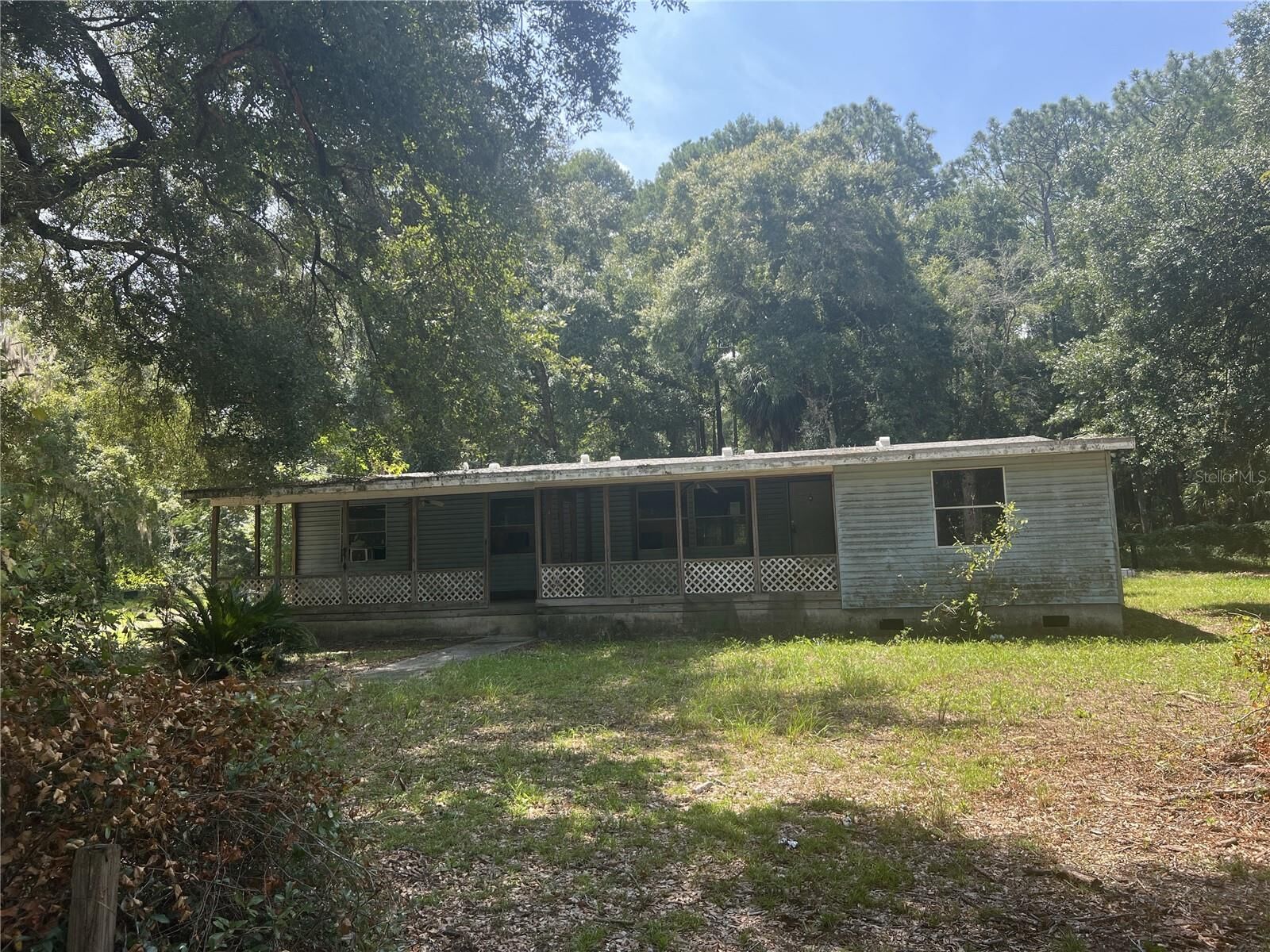 Property Photo: 23848 NE 120th Place FL 32134