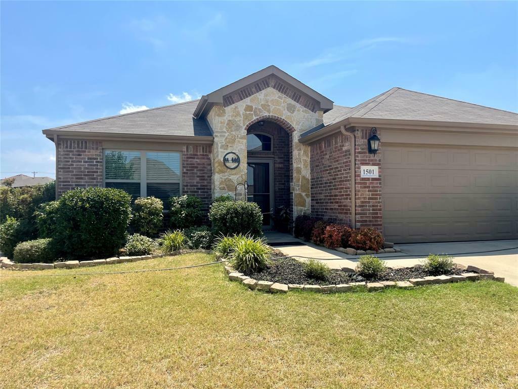 Property Photo:  1501 Nathan Circle  TX 75402 