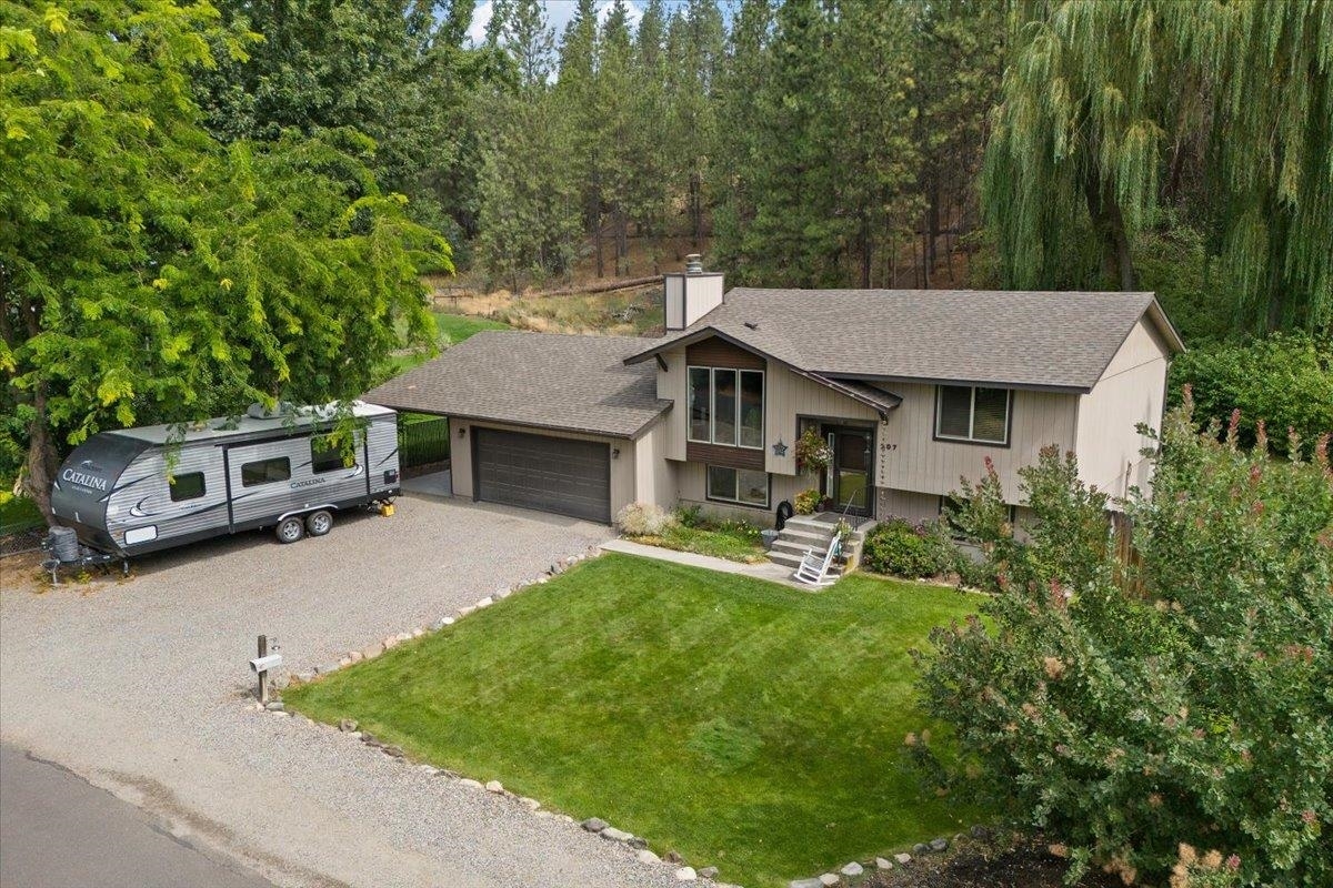 Property Photo:  207 E Franklin Dr  WA 99026 