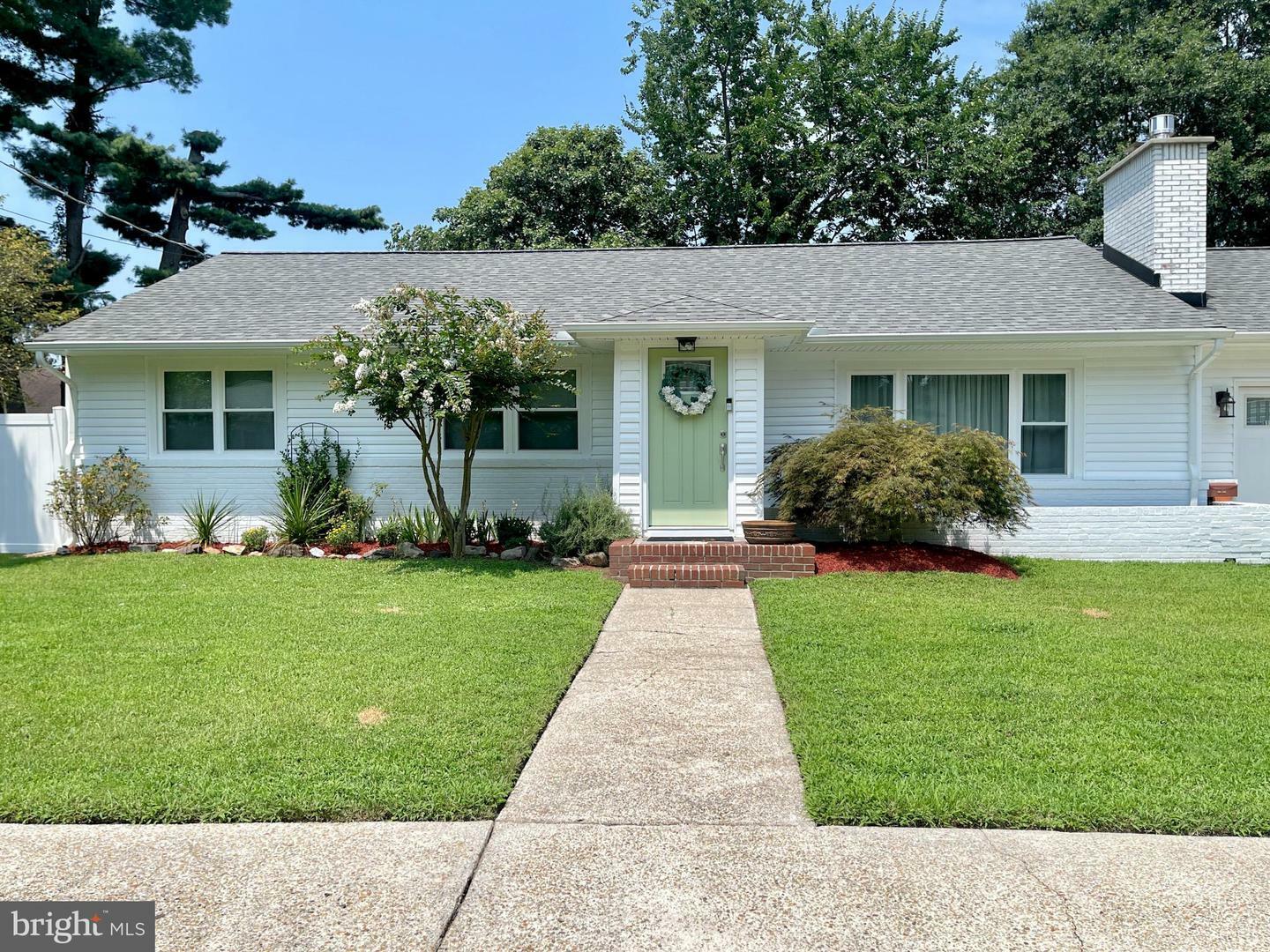 Property Photo:  611 Manor Drive  MD 21801 