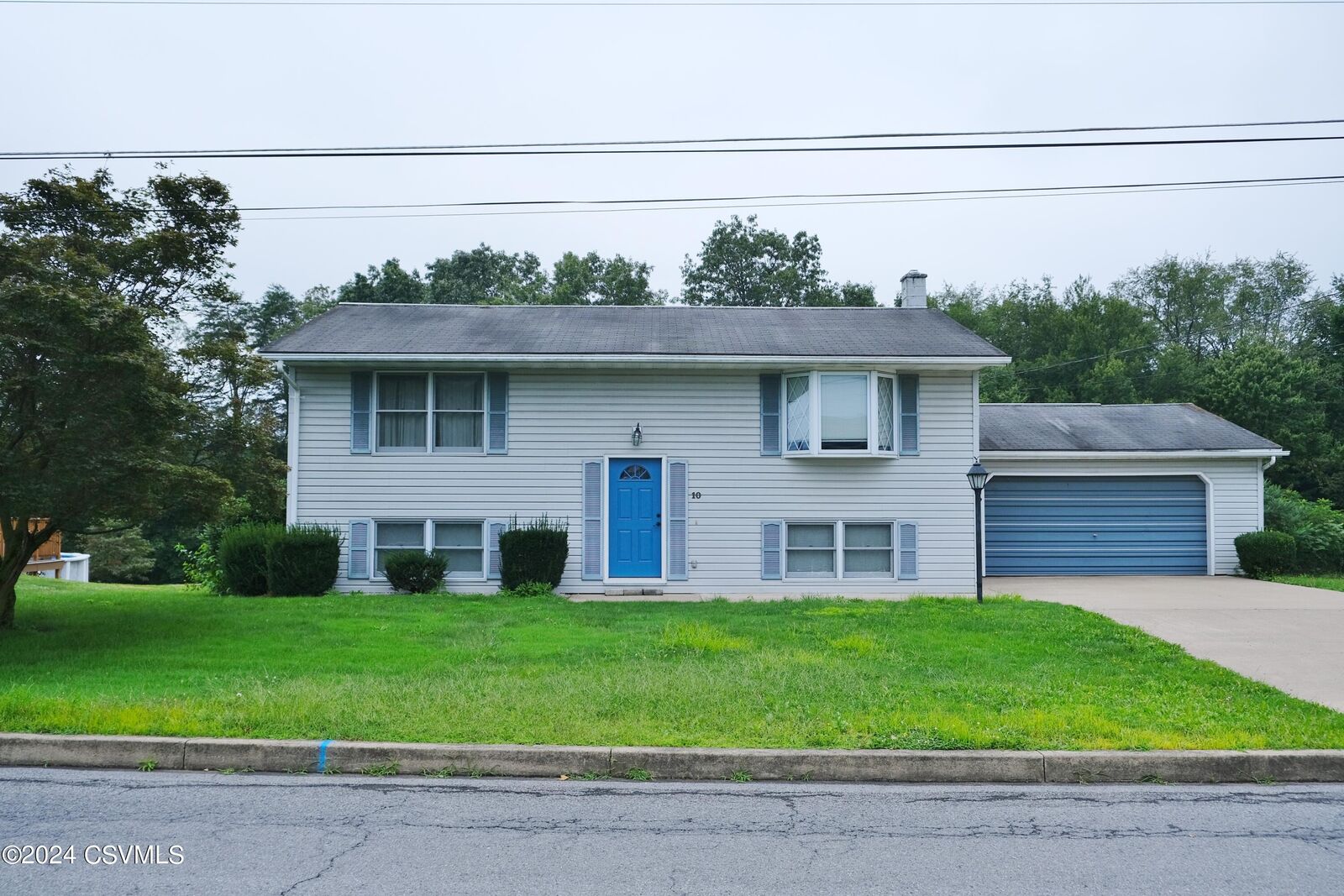 Property Photo:  10 Woodside Drive  PA 17847 
