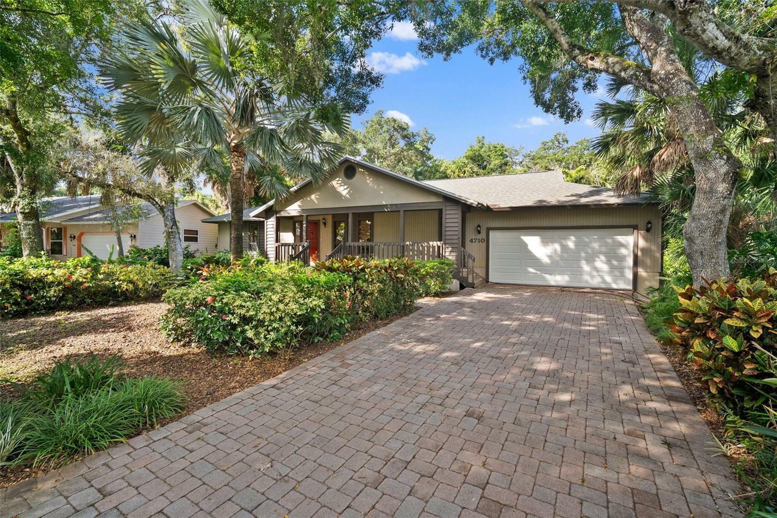 Property Photo:  4710 Maid Marian Lane  FL 34232 