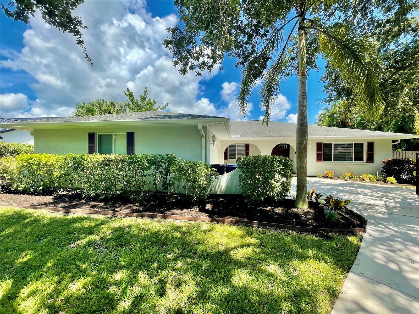 1895 Buccaneer Circle  Sarasota FL 34231 photo