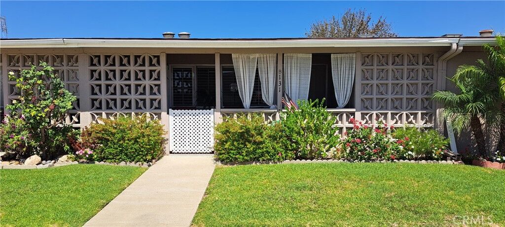 Property Photo:  13391 Danbury Ln M6 131B  CA 90740 