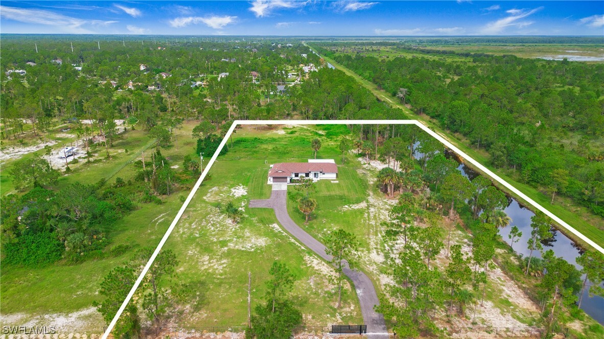 Property Photo:  4935 20th Street NE  FL 34120 