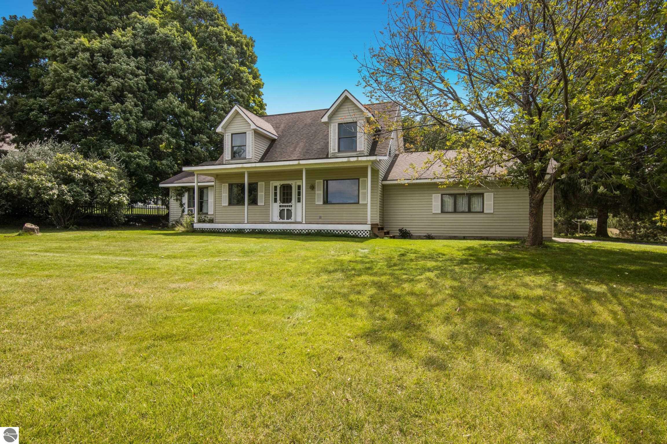 Property Photo:  4792 White Road  MI 49690-9223 