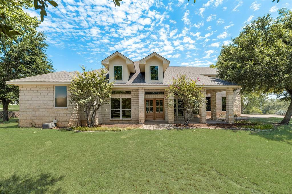 Property Photo:  3972 Lake Oaks Circle  TX 76108 