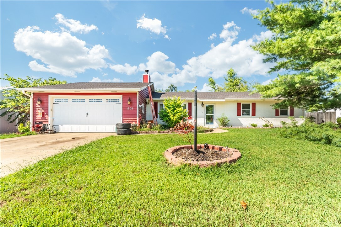 Property Photo:  1205 Nursery Road  AR 72758 