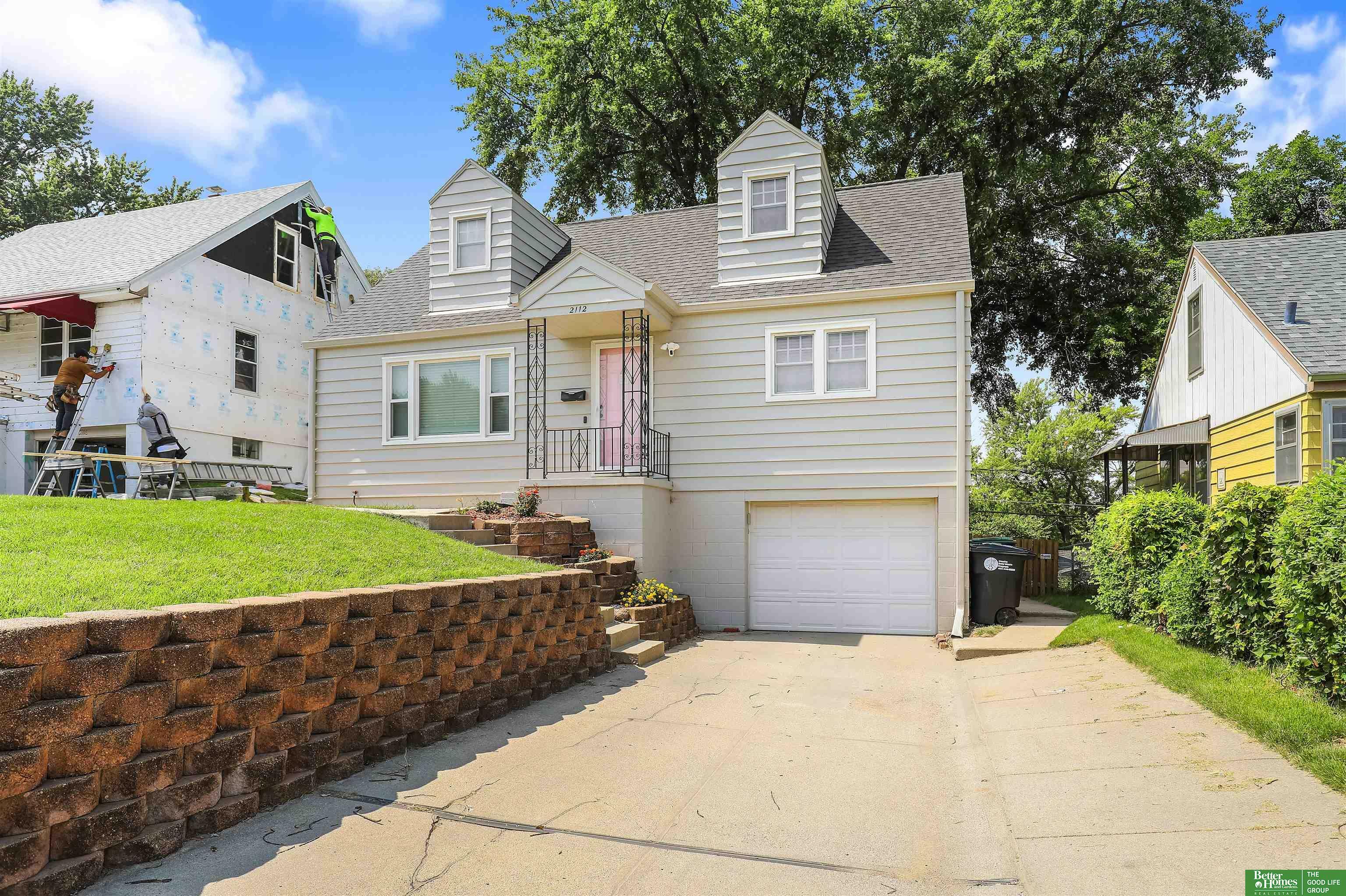 Property Photo:  2112 S 49 Avenue  NE 68106 