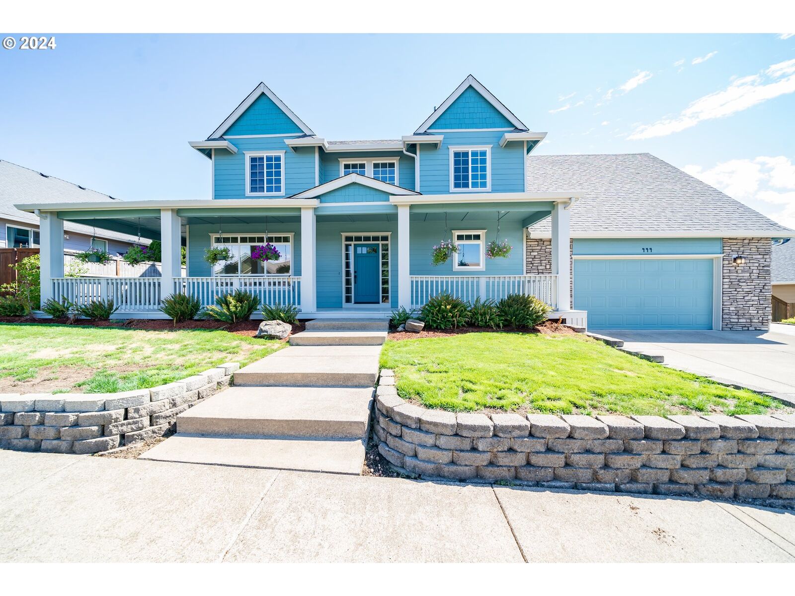 Property Photo:  444 NW Melrose St  OR 97385 