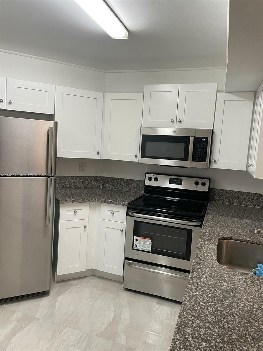 Property Photo:  9735 Fontainebleau Blvd G107  FL 33172 