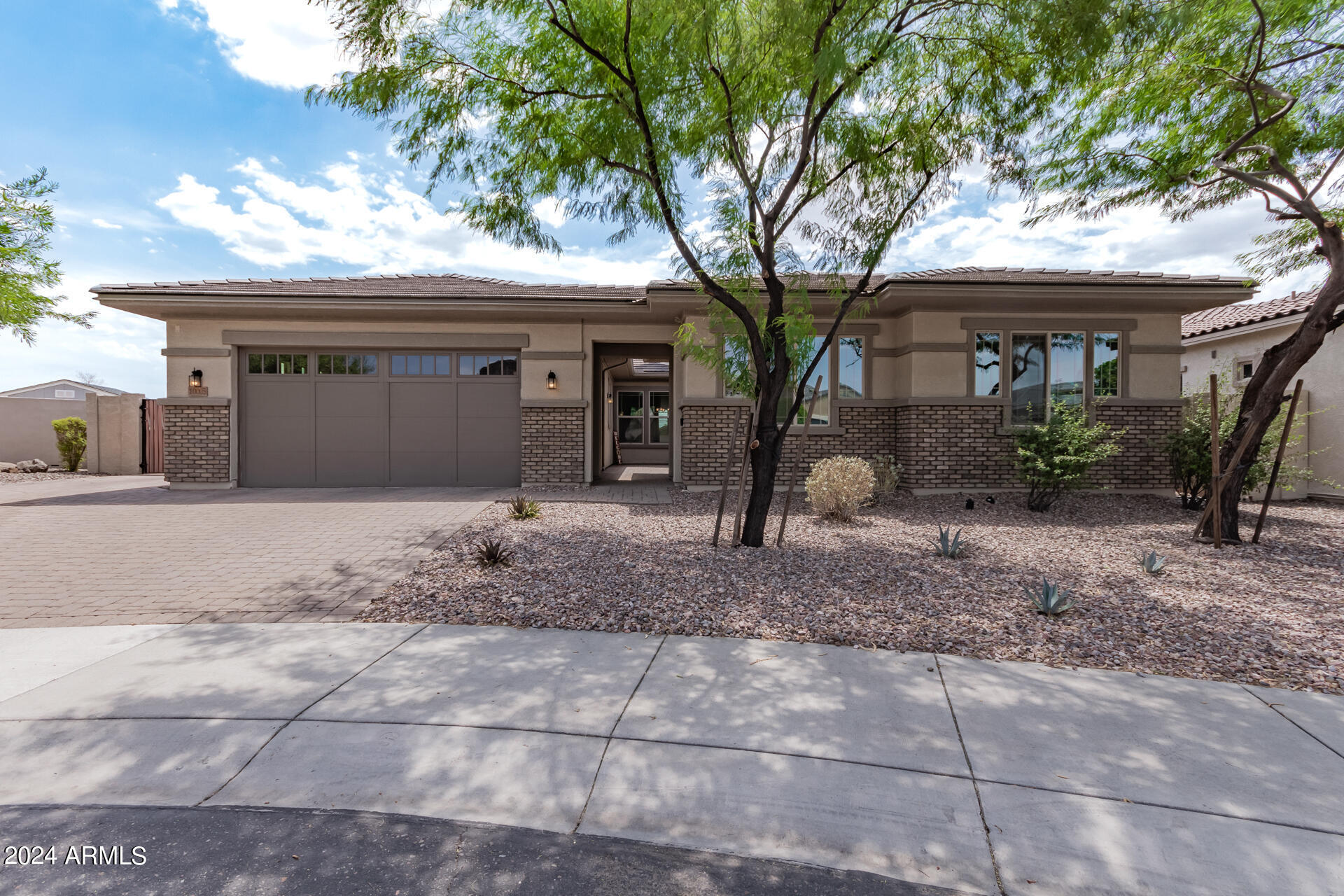 Property Photo: 10005 W Spur Drive AZ 85383
