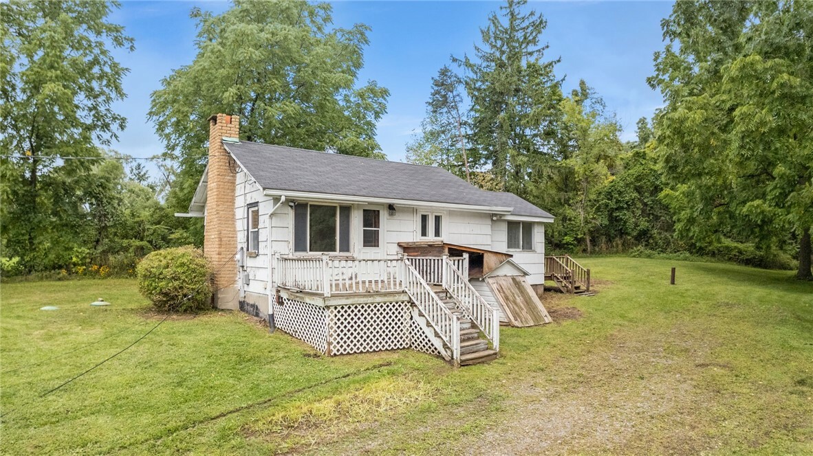 Property Photo:  1224 Ridge Road  NY 14882 