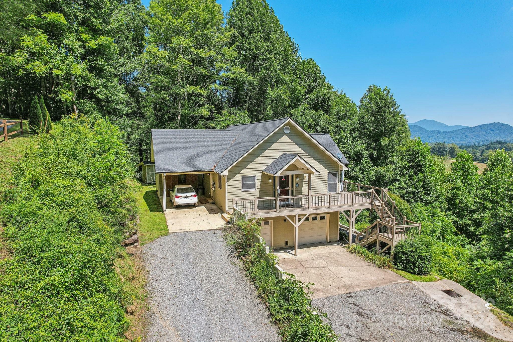 Property Photo: 376 Higher Ground Ridge NC 28785