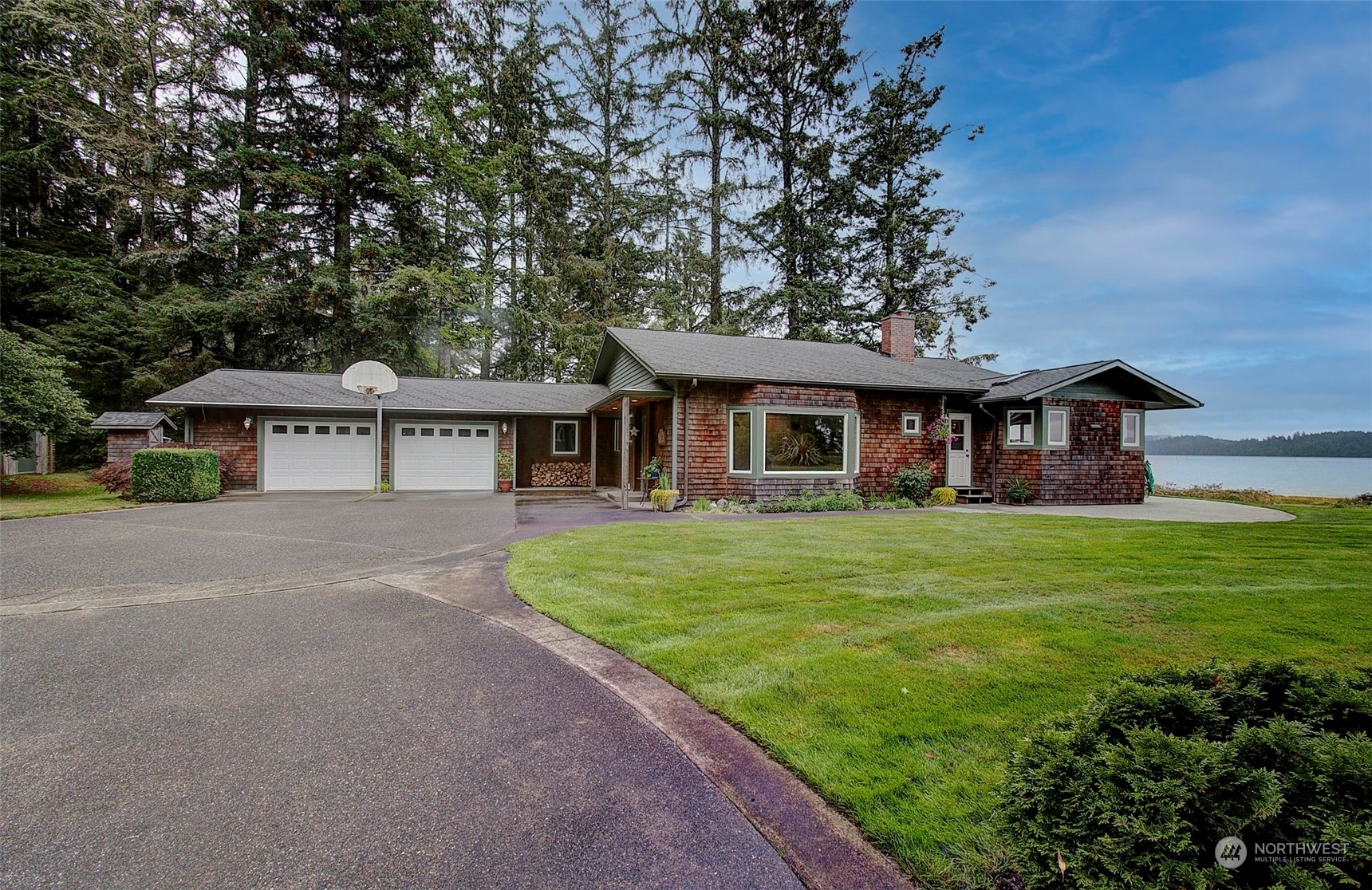 Property Photo:  24424  Sandridge Road  WA 98640 