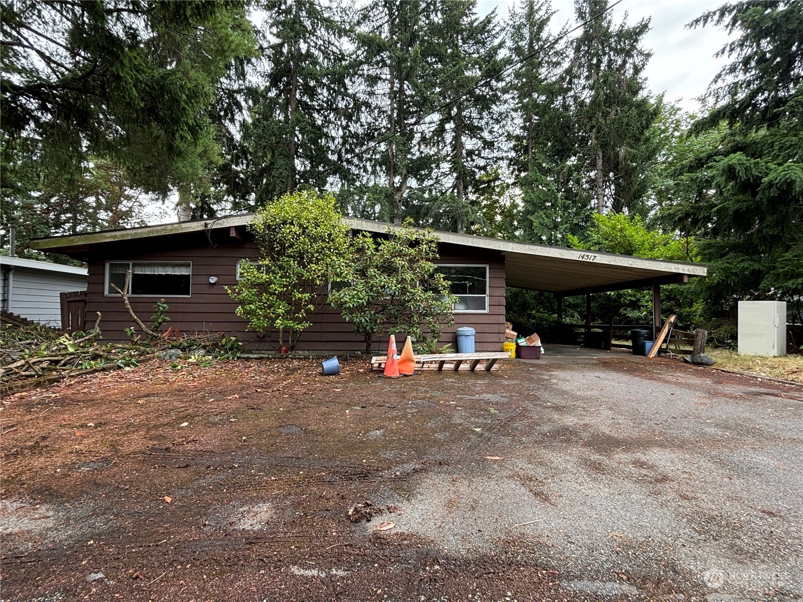 Property Photo: 14517 SE 41st Lane WA 98006
