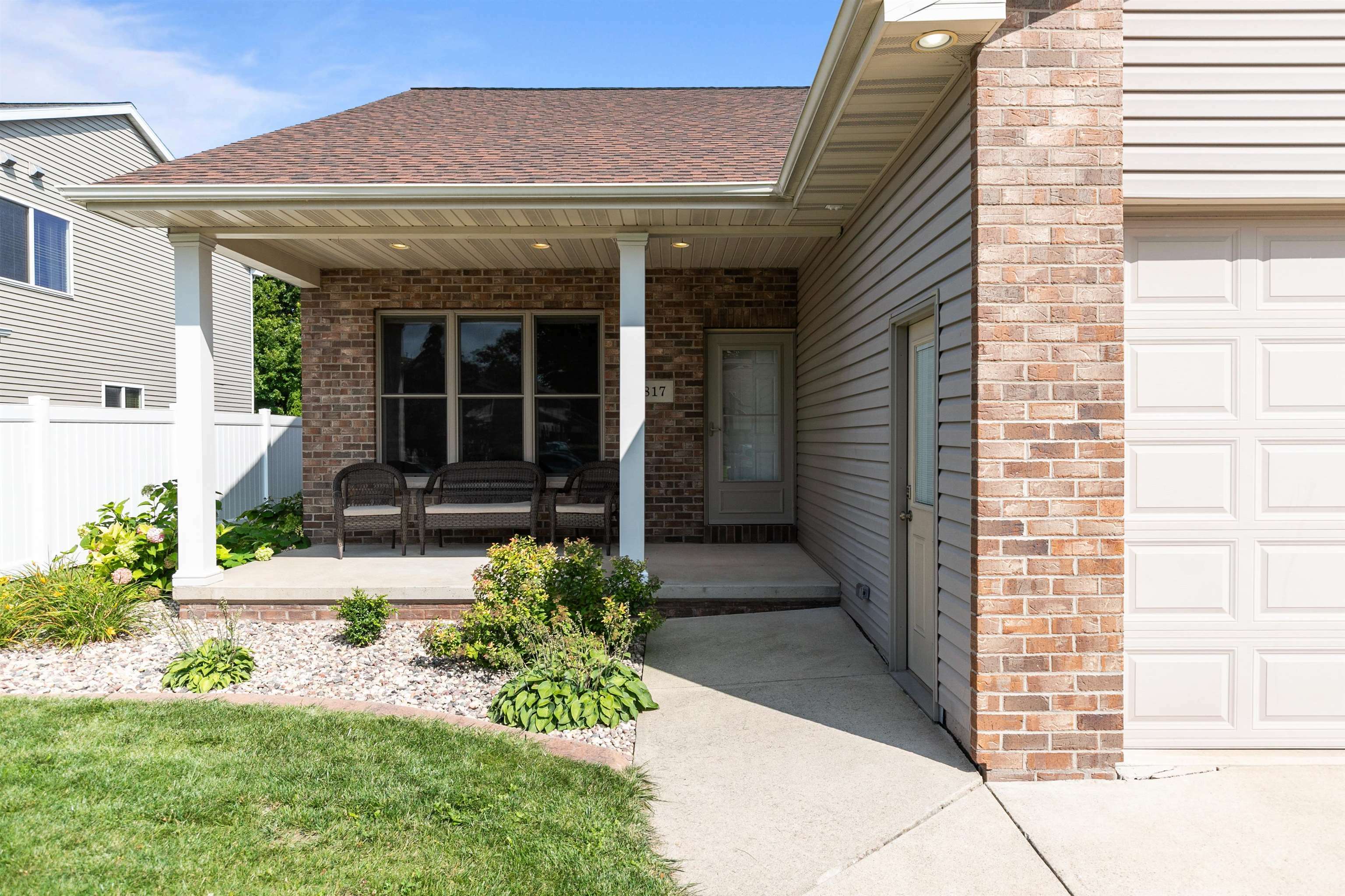 Property Photo:  817 Doerfler Drive  WI 54136 