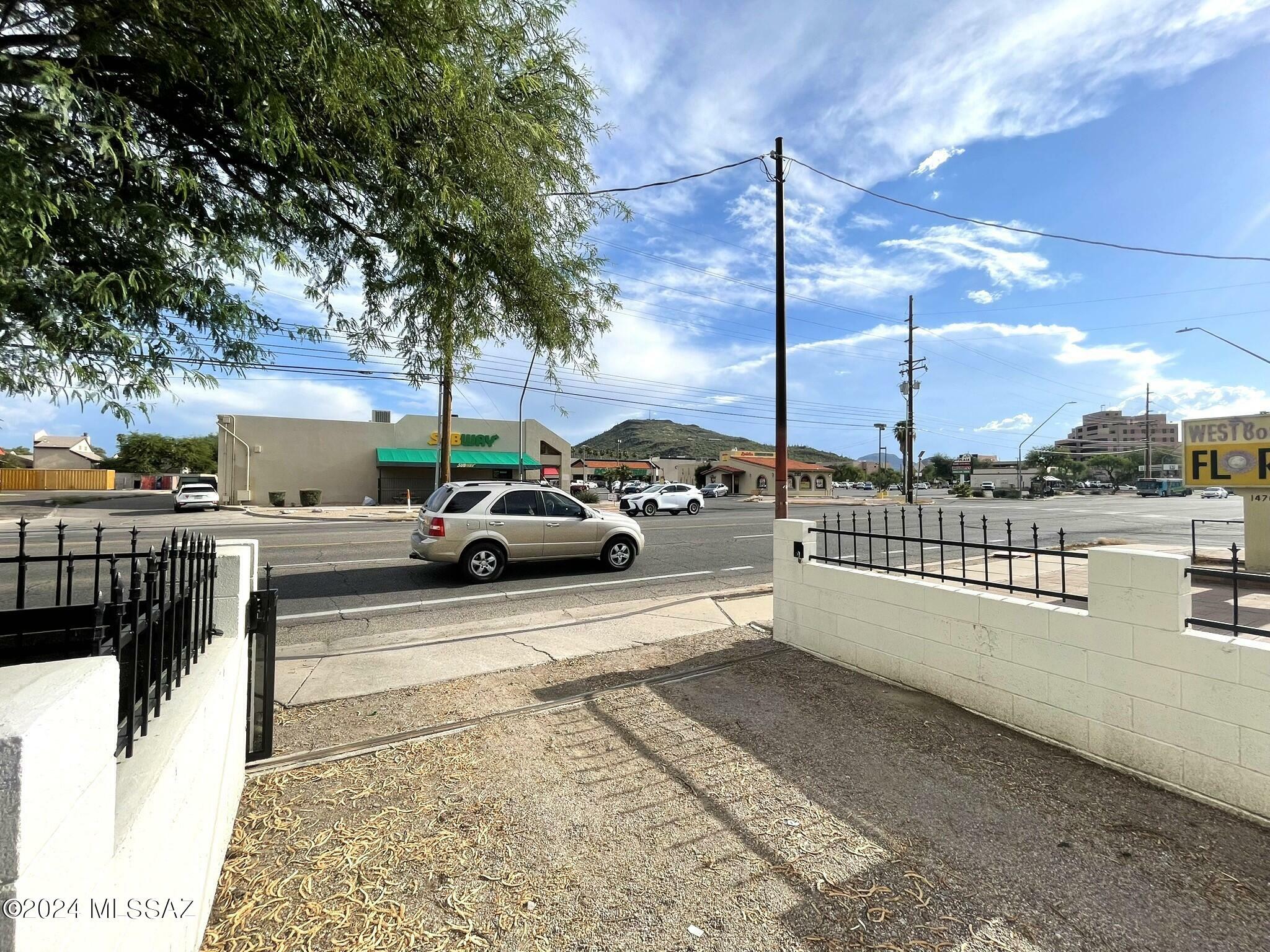 Property Photo:  1466 W St Marys Road  AZ 85745 