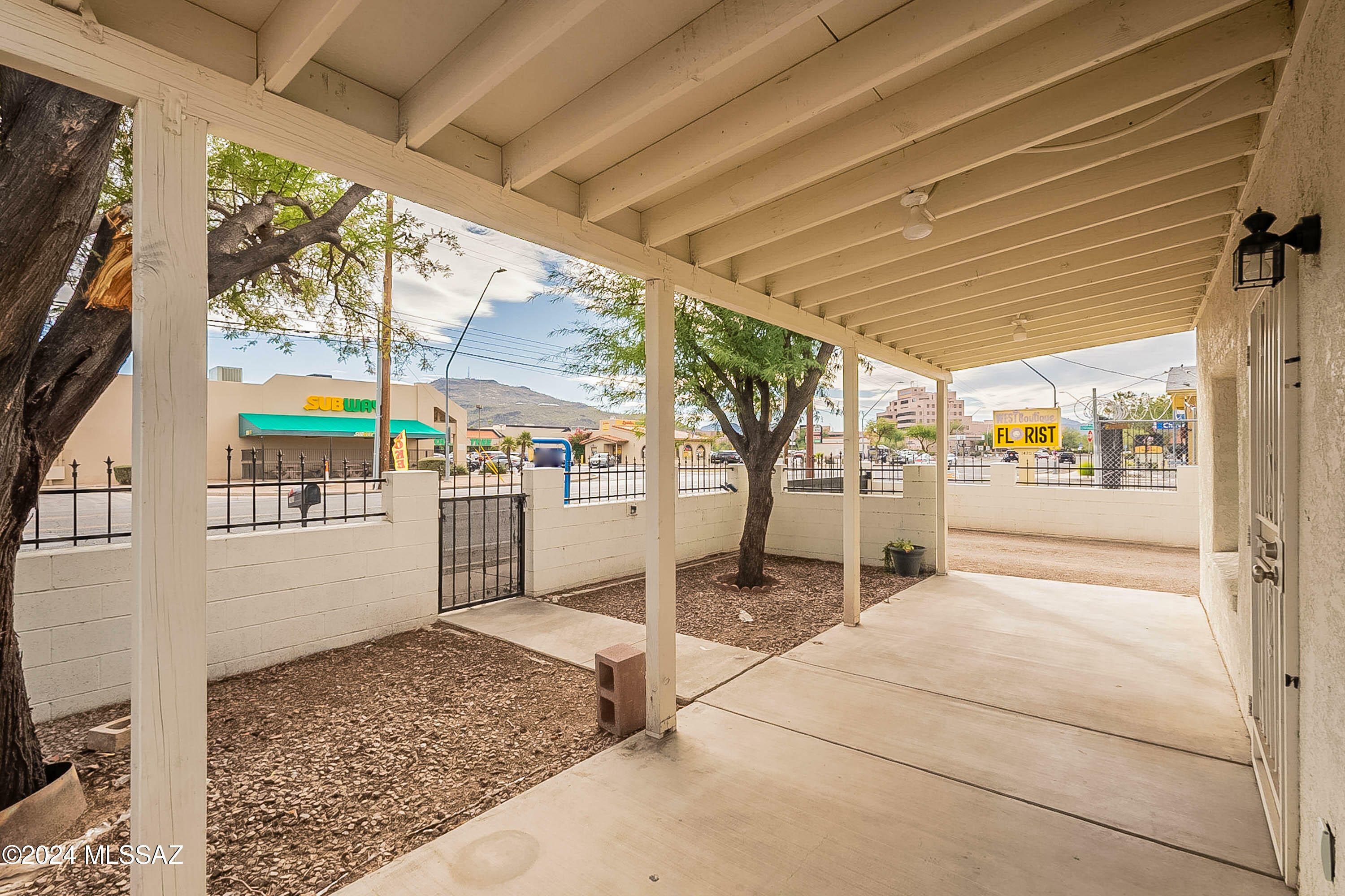 Property Photo:  1466 W St Marys Road  AZ 85745 