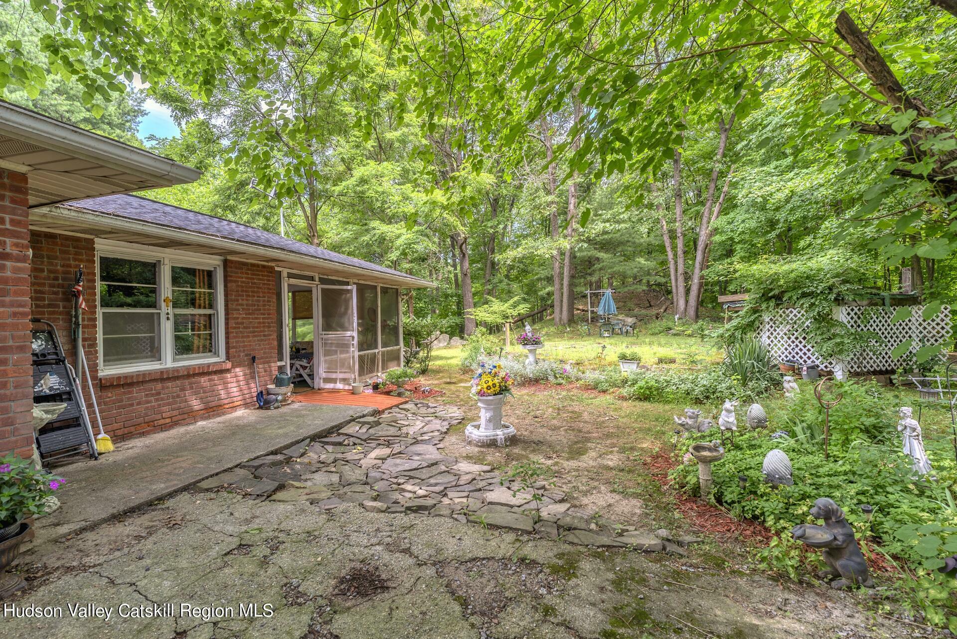 Property Photo:  186 Horton  NY 12466 