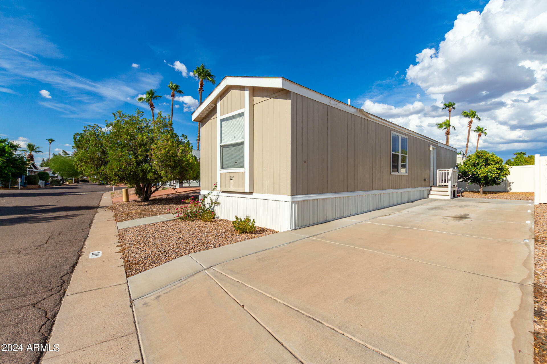 Property Photo:  201 S Greenfield Road 221  AZ 85206 