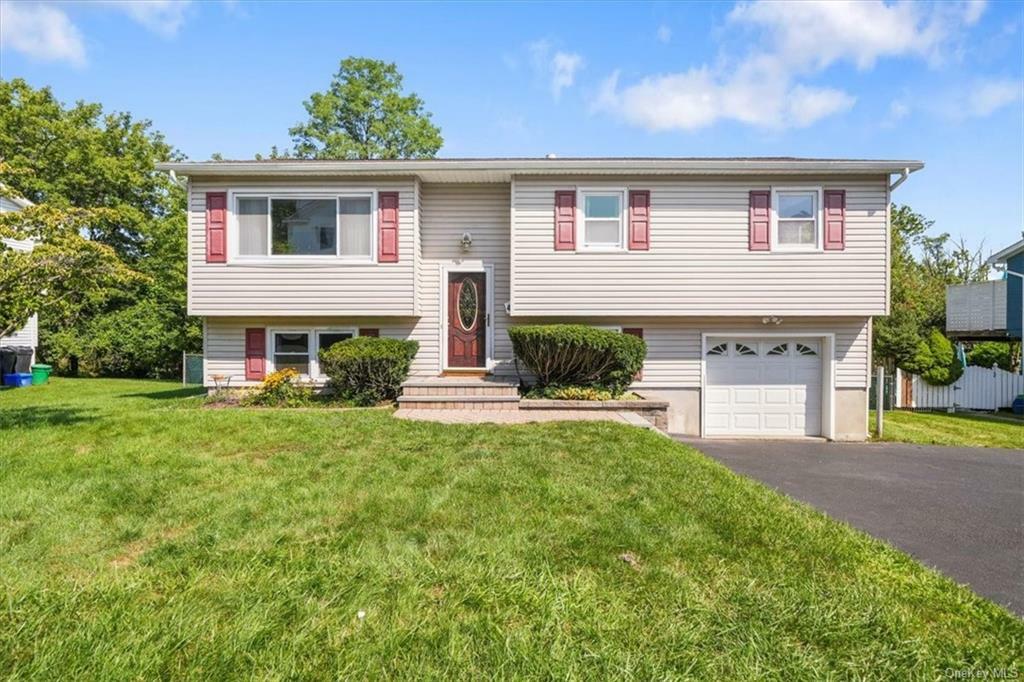 4 Rowan Drive  West Haverstraw NY 10923 photo