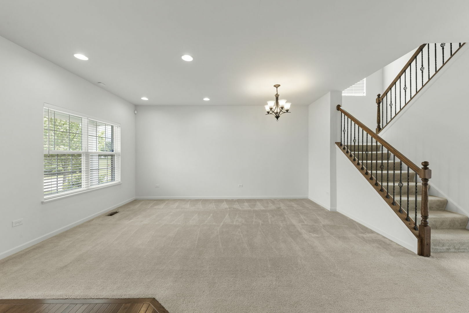 Property Photo:  1715 Wildspring Parkway  IL 60431 