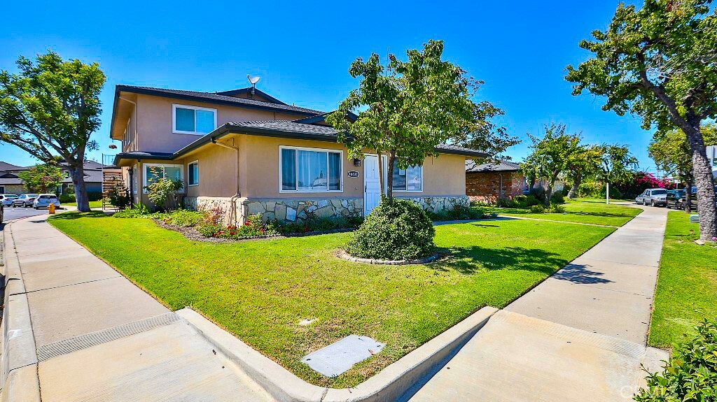 Property Photo:  16631 Viewpoint Lane 9A  CA 92647 