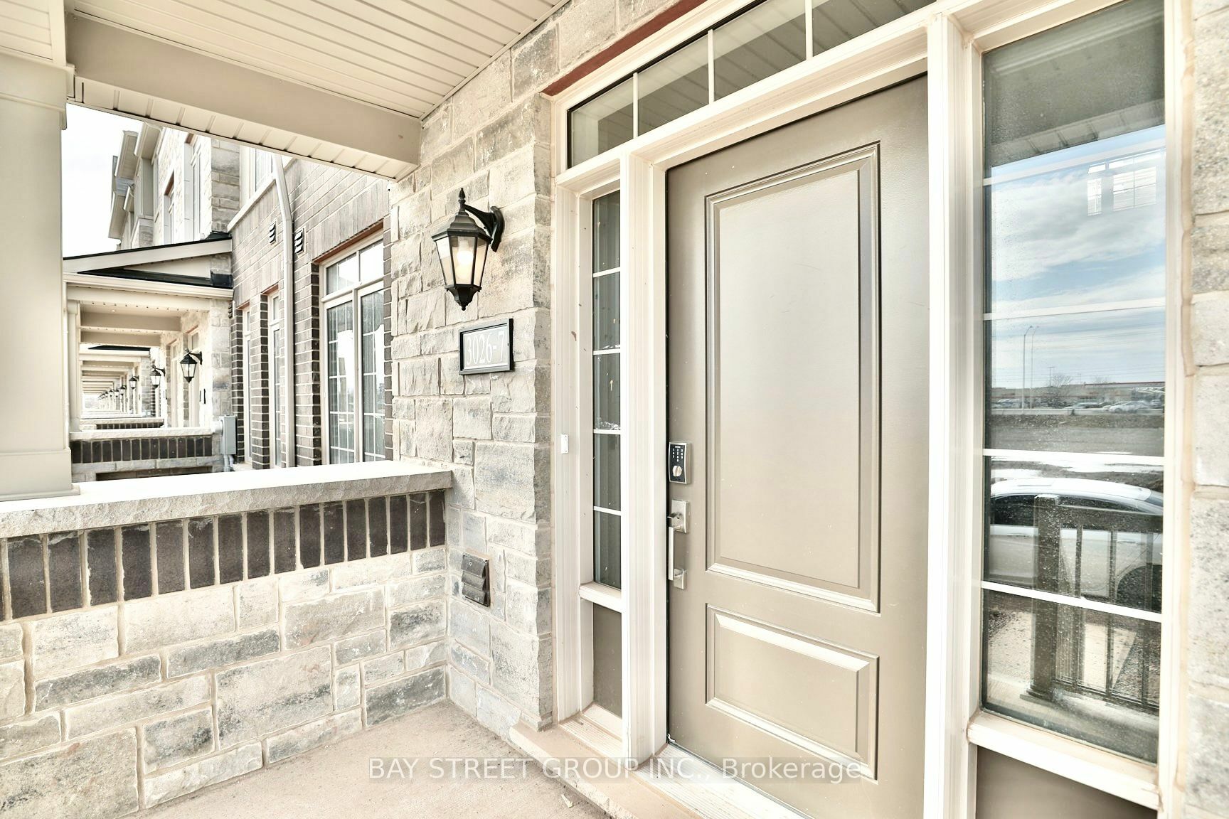 Property Photo:  3026 Postridge Dr 7  ON L6H 0R9 