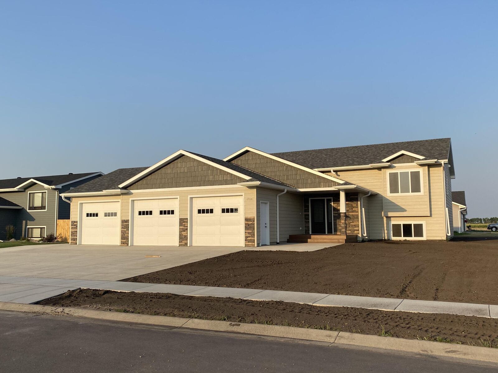 Property Photo: 2904 N Congress St SD 57401